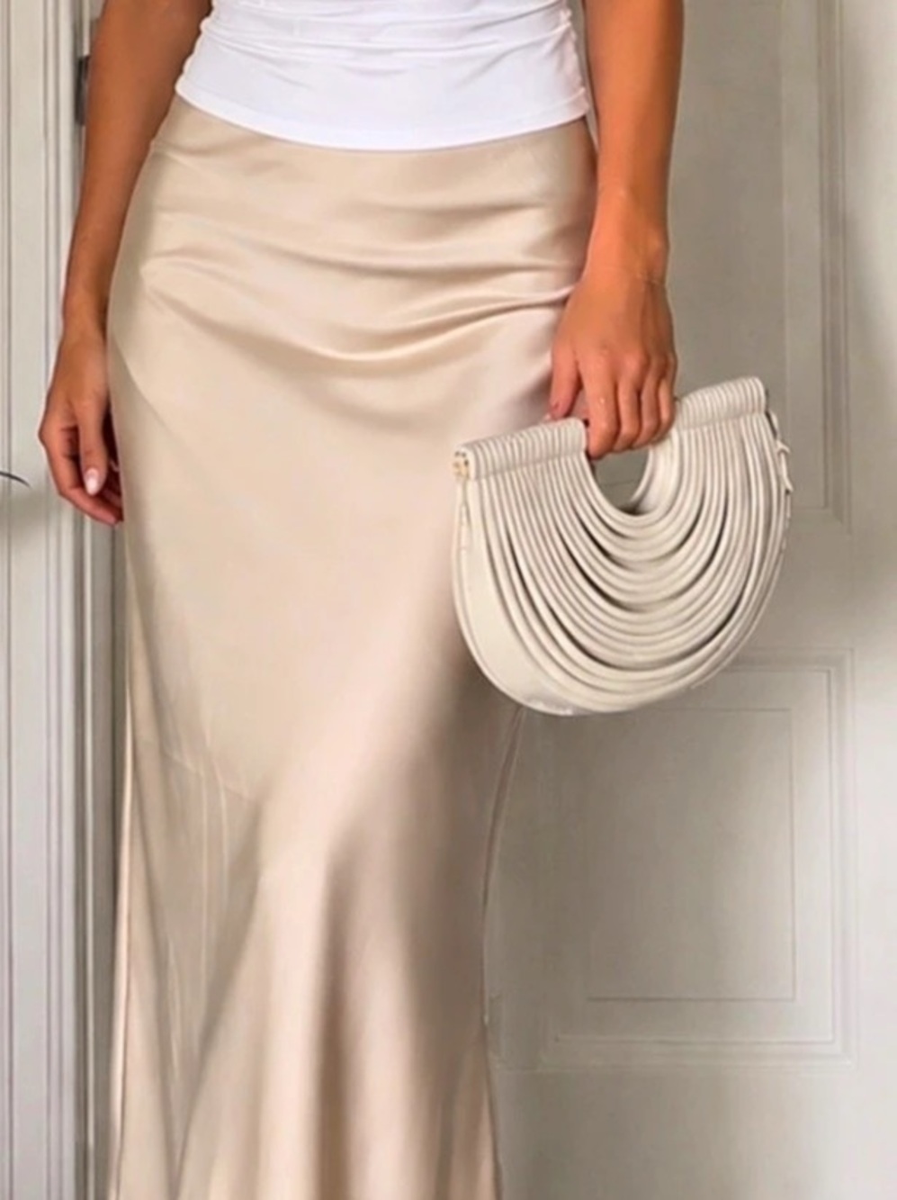 Browns Clutch/Shoulder Bag in White Like New